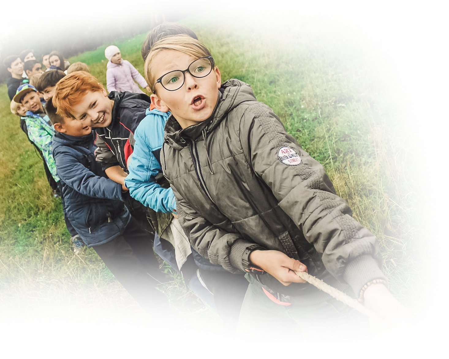 IMG_Souque-a-la-corde Fondation du Centre Jeunesse de l'Estrie - Organisme aidant les jeunes de moins de 17 ans qui ont connu un passé difficile et se battent pour rebâtir leur rêves